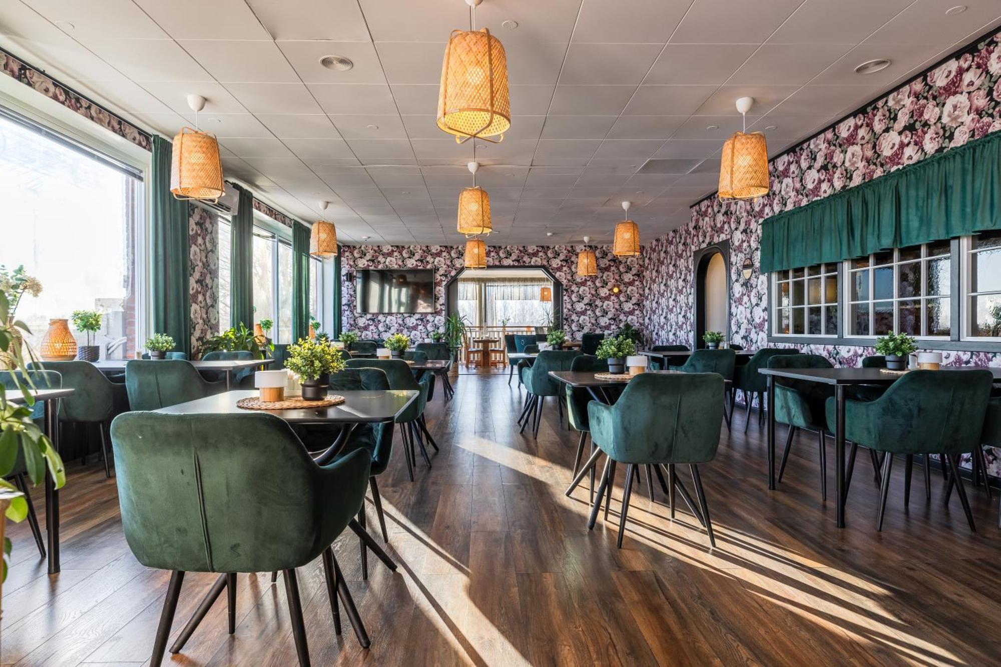Hotell Kung Goesta By First Mora Eksteriør bilde