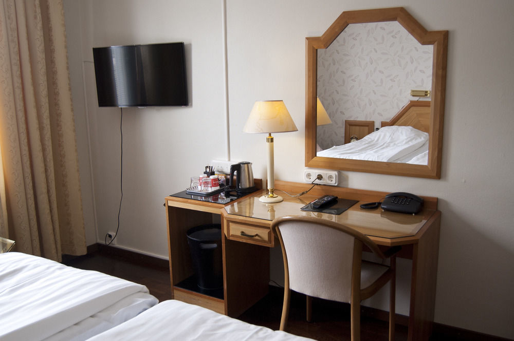 Hotell Kung Goesta By First Mora Eksteriør bilde